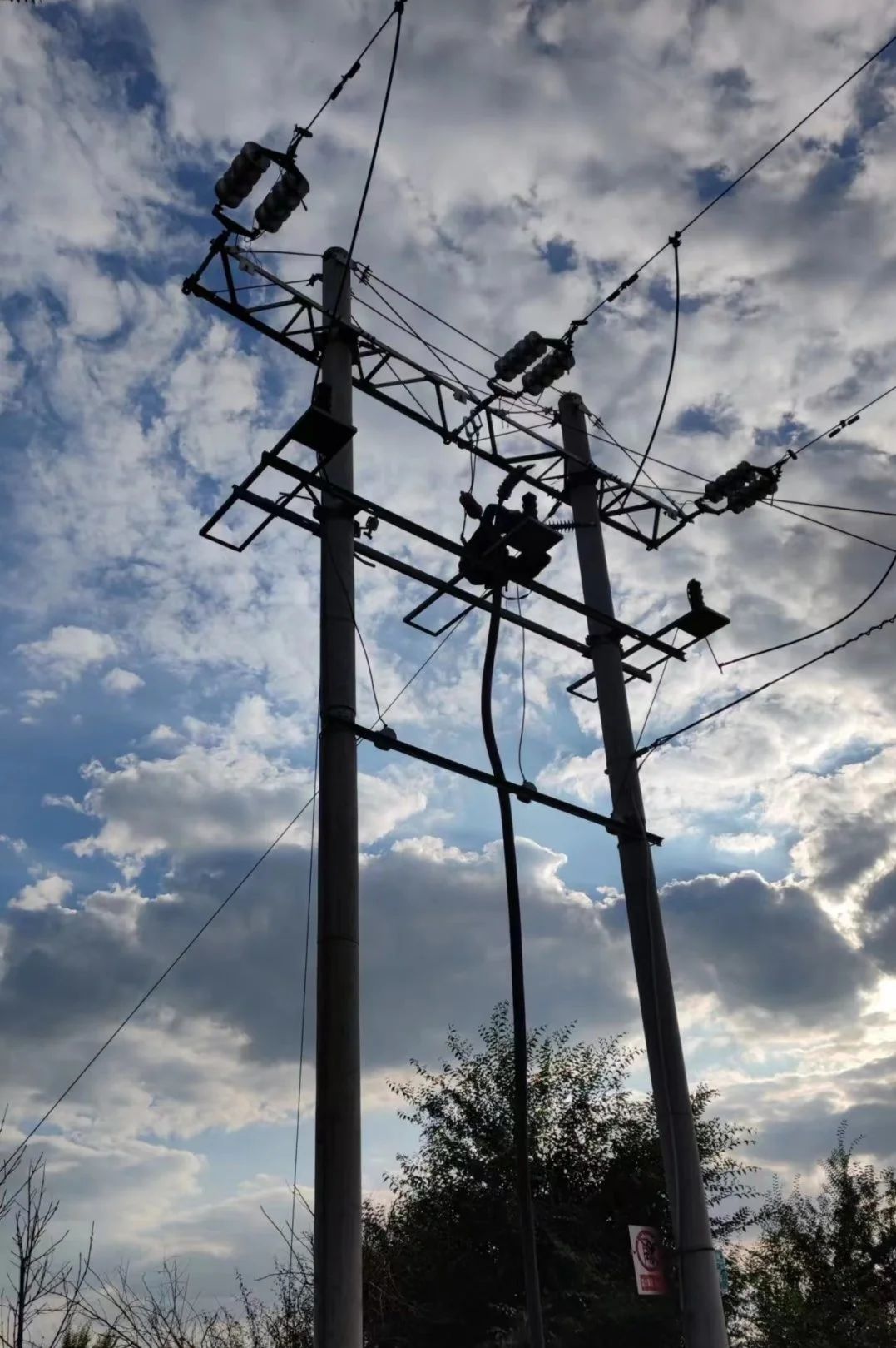 康高特Ronaldo高能量<a href='http://m.coblite.com.cn/Ppzq/ersted.html'>電纜故障定位儀</a> 現(xiàn)場準確檢測35kv電纜故障點