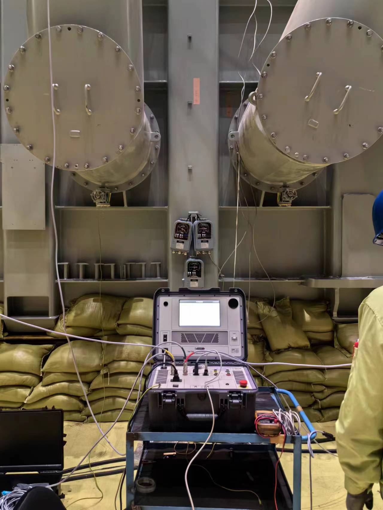 TWA500<a href='http://m.coblite.com.cn/Cpzx/bianyaqiceshiyi/dvpowertrt.html'>三相變壓器</a>有載分接開(kāi)關(guān)測(cè)試儀