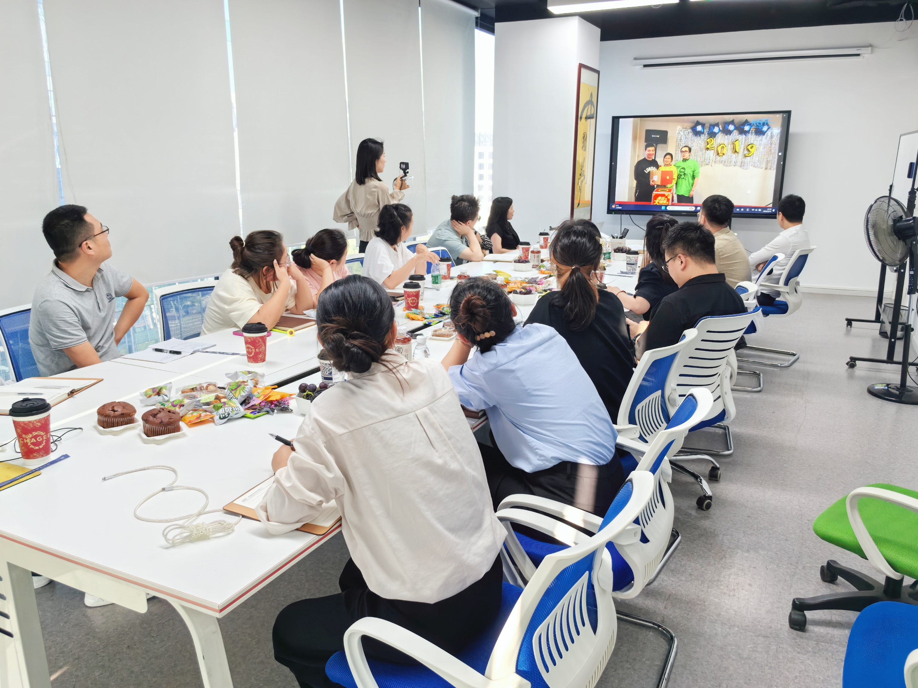 老員工交流會(huì)