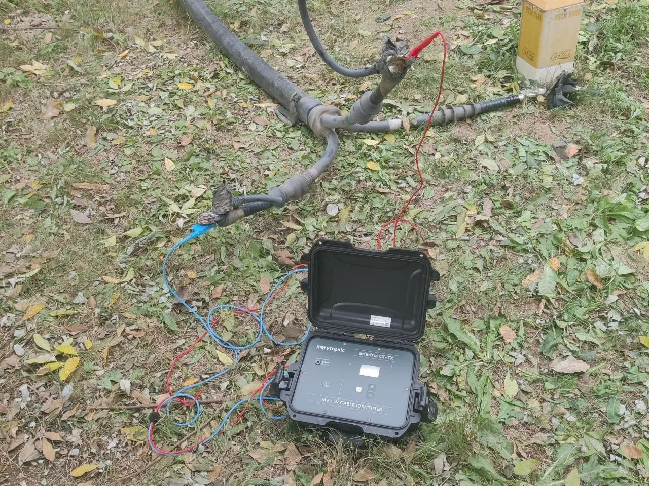 <a href='http://m.coblite.com.cn/Cpzx/dianlanceshiyi/ariadna.html'>Ariadna CI</a>電纜帶電識(shí)別儀 <a href='http://m.coblite.com.cn/Cpzx/dianlanceshiyi/ariadna.html'>Ariadna CI</a>電纜帶電識(shí)別儀