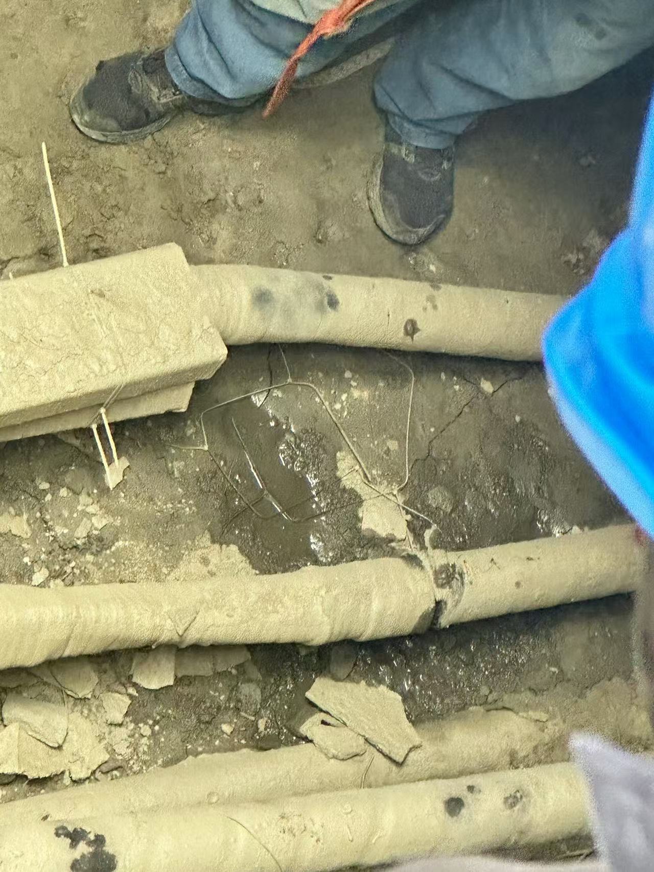 <a href='http://m.coblite.com.cn/Ppzq/ersted.html'>電纜故障定位儀</a>現(xiàn)場