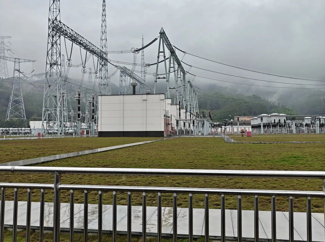 變壓器檢測現(xiàn)場